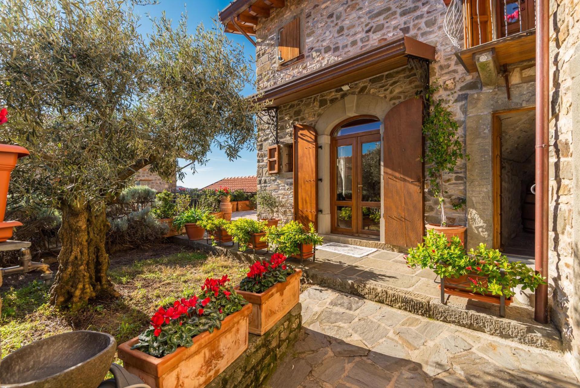 Vivi Luxury Country House Comano  外观 照片